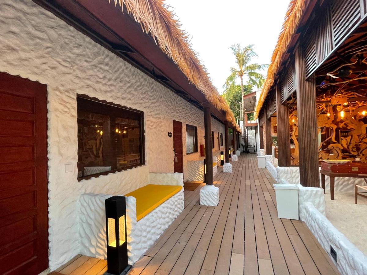 Atholhu Residence Fehendhoo Bagian luar foto