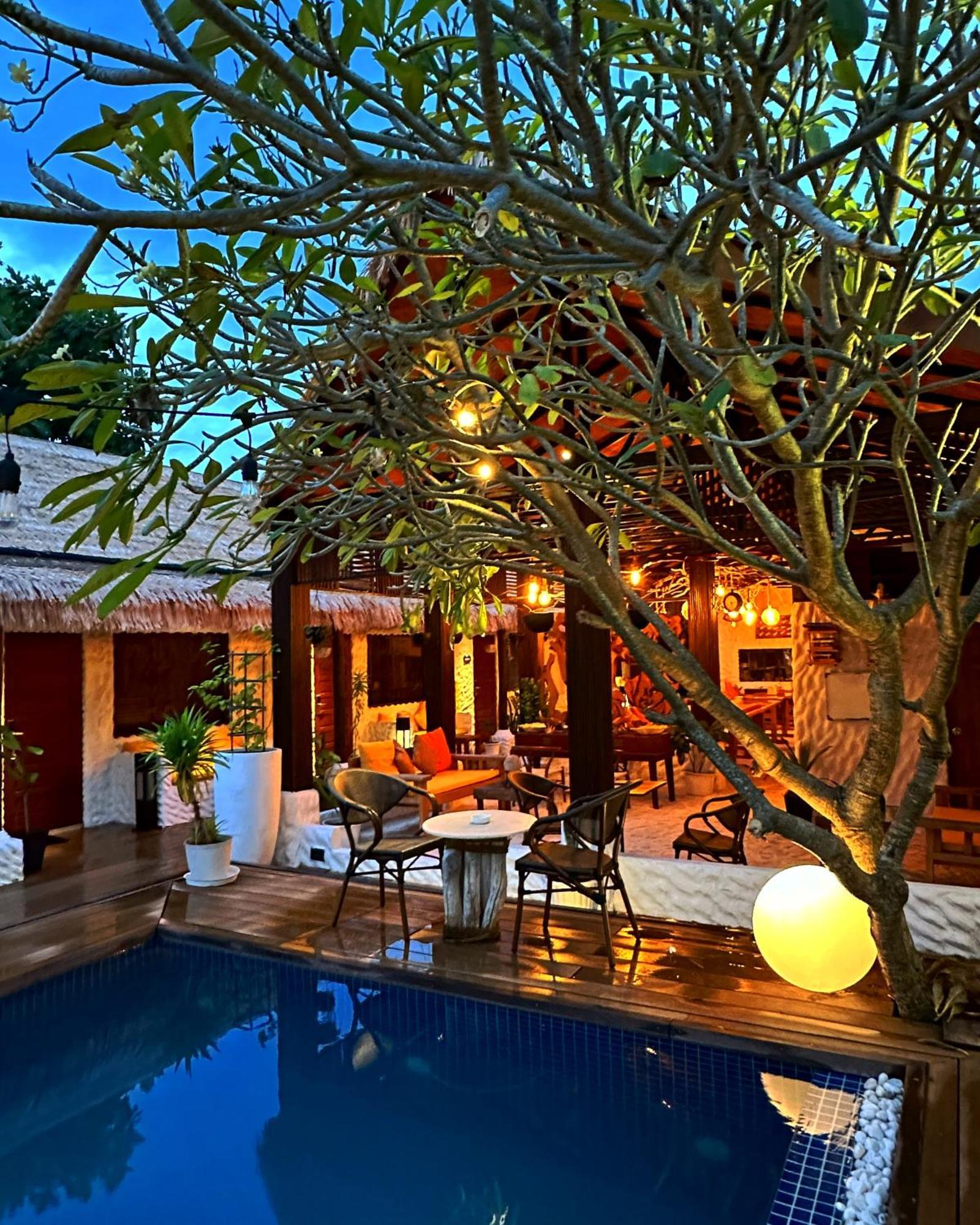 Atholhu Residence Fehendhoo Bagian luar foto