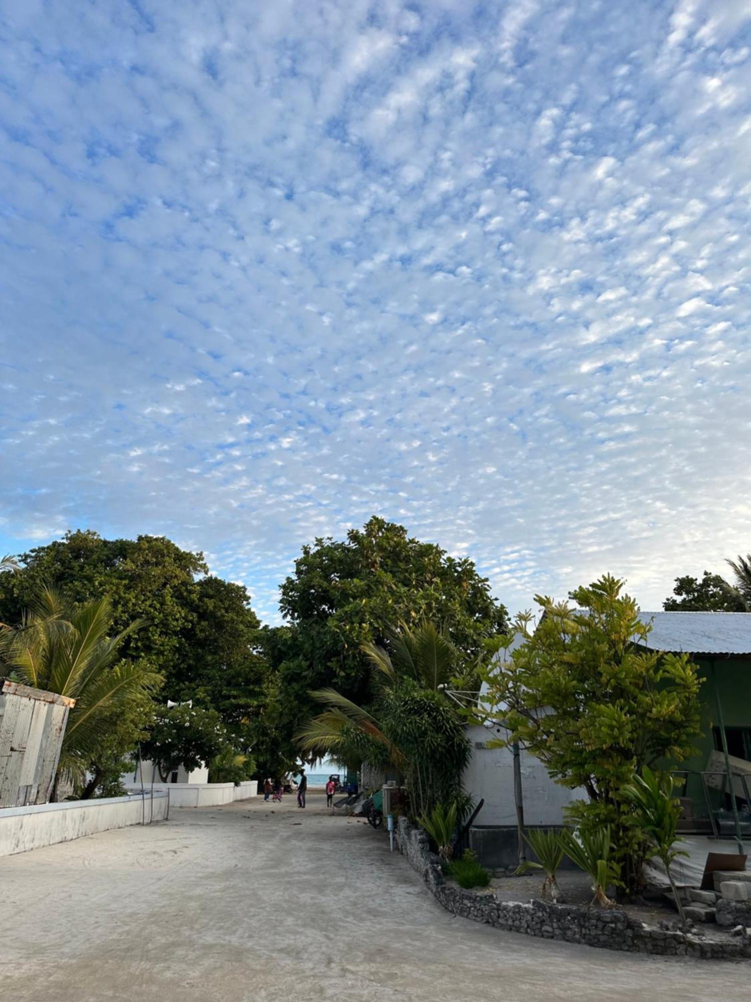 Atholhu Residence Fehendhoo Bagian luar foto