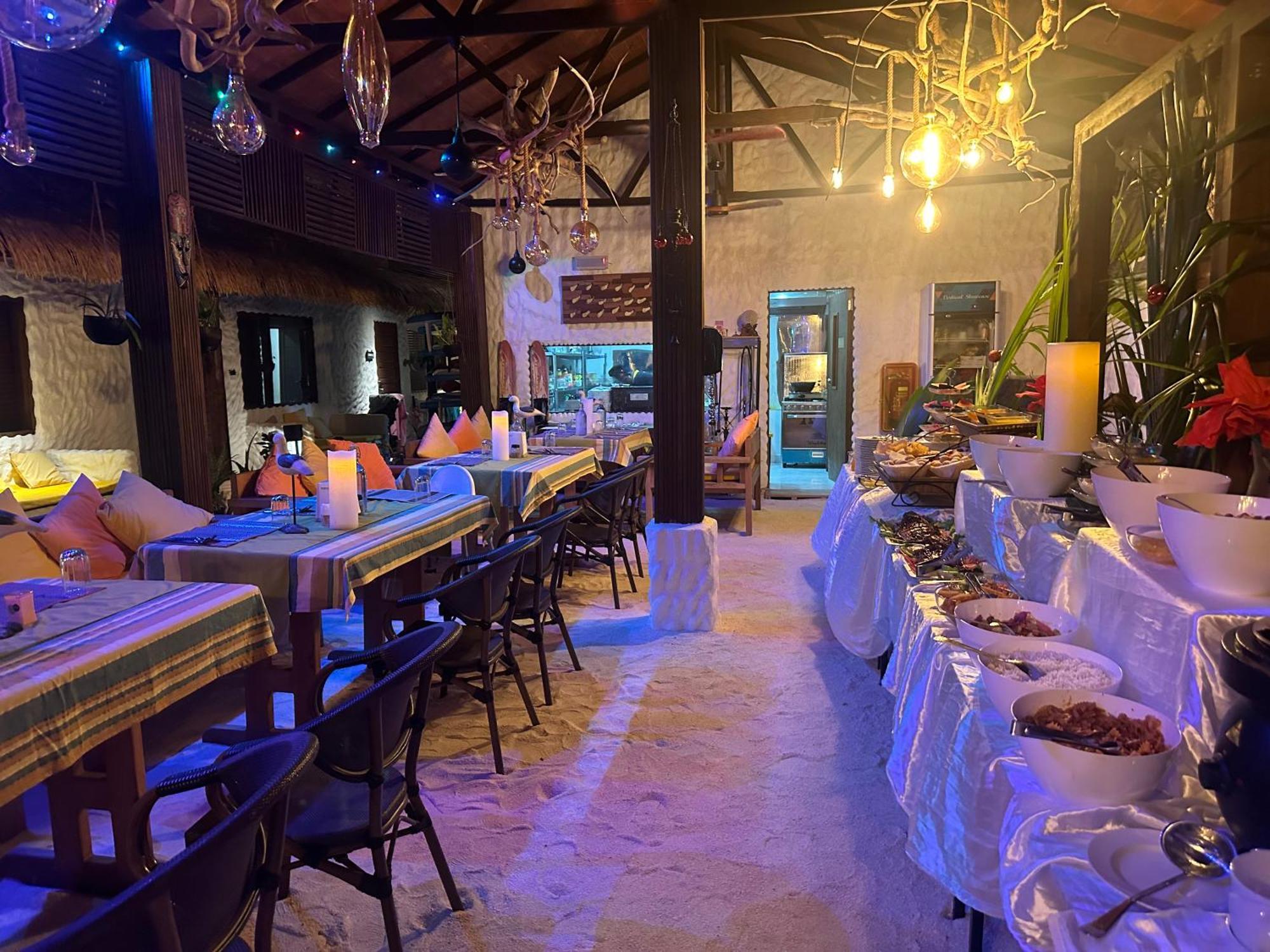 Atholhu Residence Fehendhoo Bagian luar foto
